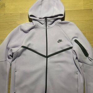 Nike Tech Lavender Color